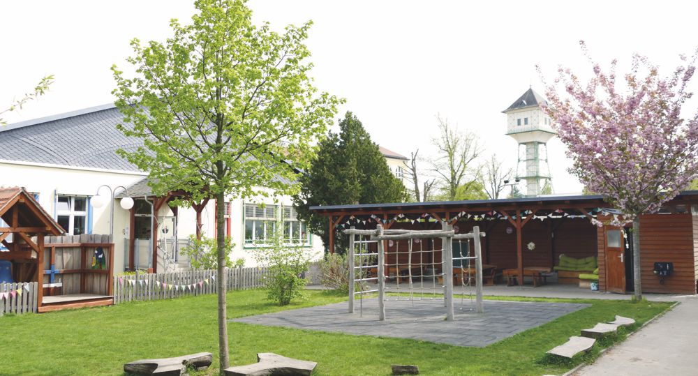 Garten und Gebäude Kindergarten Schilfkörbchen Groitzsch